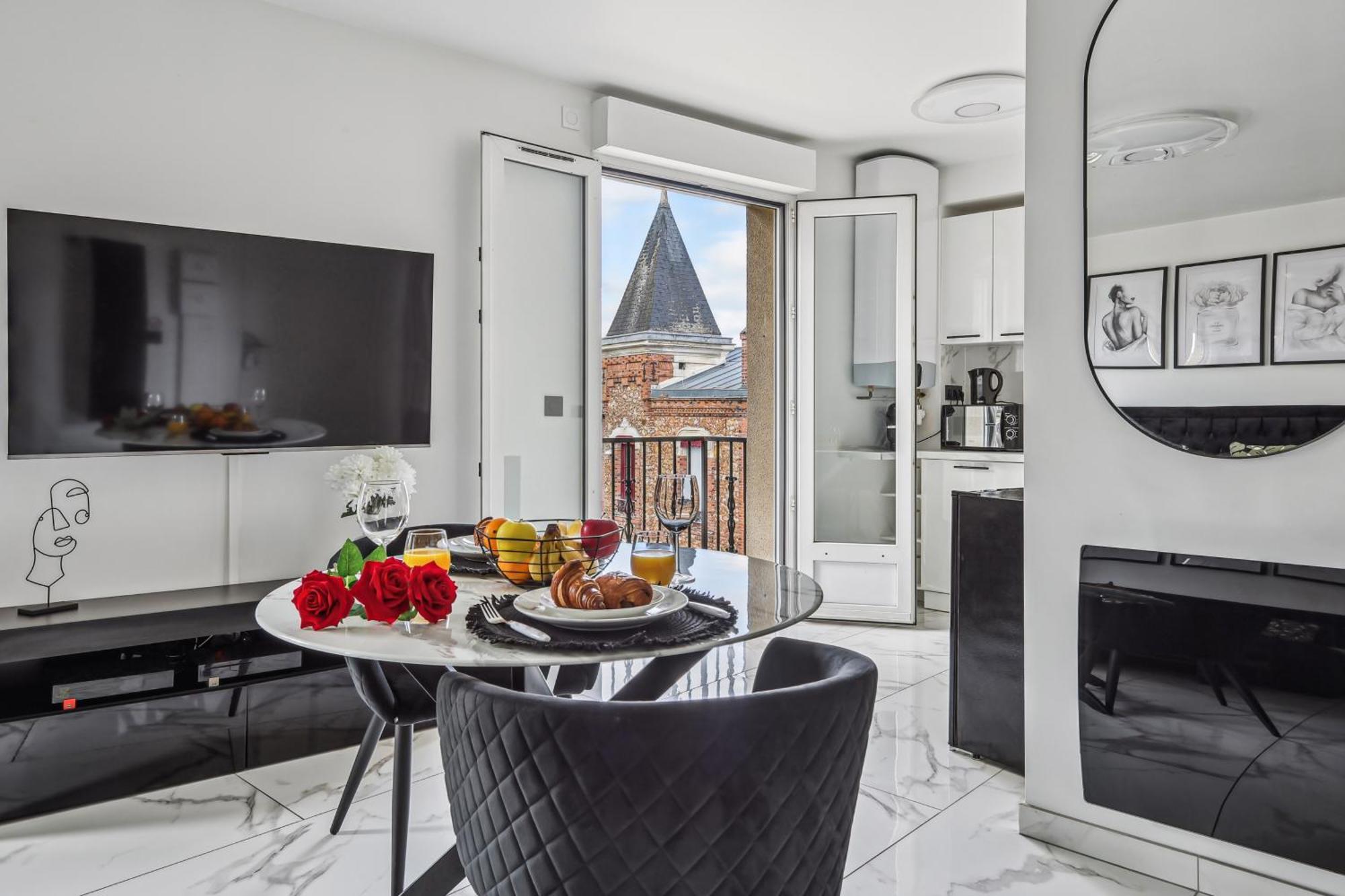 Studio Avec Jacuzzi & Vue Sur Le Parc Soubiran Dammarie le Lys Bagian luar foto